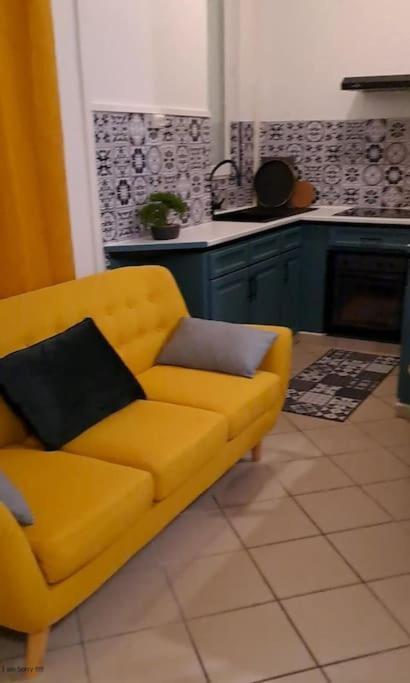 Appartement Coeur De Troyes Exteriör bild