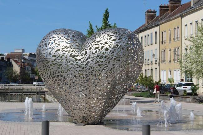 Appartement Coeur De Troyes Exteriör bild